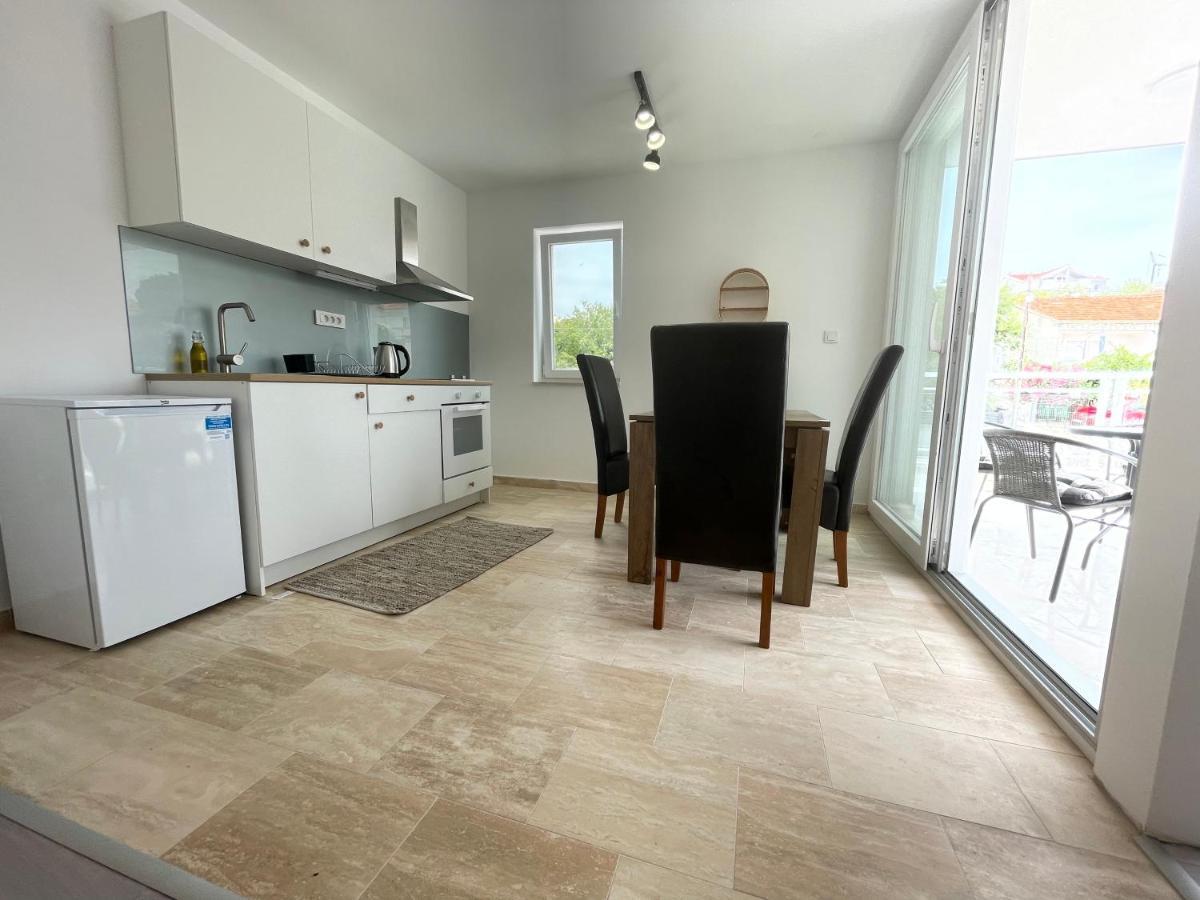 Vila Regina Apartment Paloma With Swimming Pool Jezera Buitenkant foto